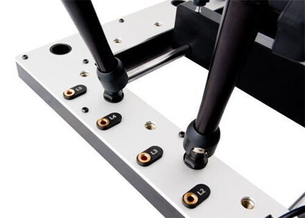 VR-TABLE PRO nástroj pro neinvazivní čtení a zápis ISP přes EMMC, JTAG, FBUS