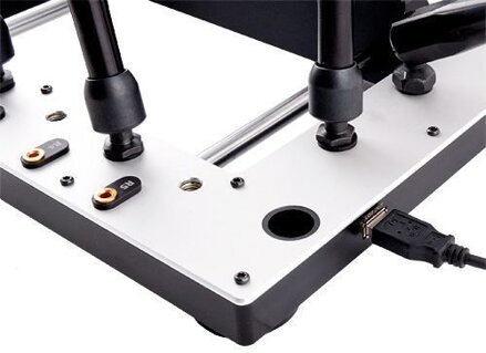 VR-TABLE PRO nástroj pro neinvazivní čtení a zápis ISP přes EMMC, JTAG, FBUS