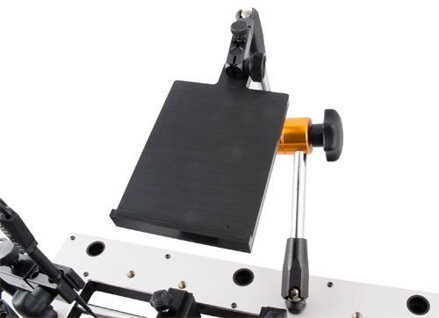 VR-TABLE PRO nástroj pro neinvazivní čtení a zápis ISP přes EMMC, JTAG, FBUS