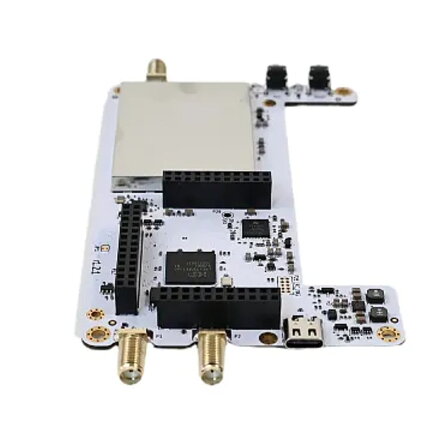 HackRF Pro 100 kHz-6GHz SDR s kovovým krytem