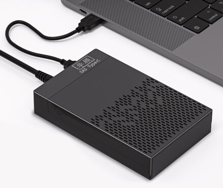 SAS/SATA na USB3.1 adaptér