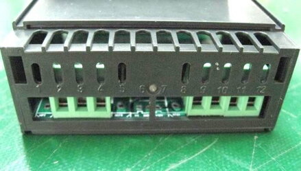 SF-101B 220V/30A - Elektronický (regulátor) termostat pro chlazení a vytápění