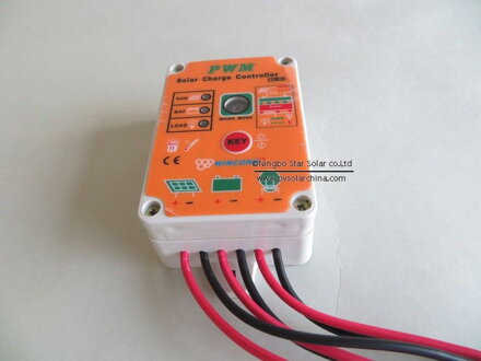 SL-01-10A originálny PWM 10A IP54 Vodotěsný solární regulátor nabíjení 10A 12V 24V pro Li Li-ion lithium LiFePO4 baterie