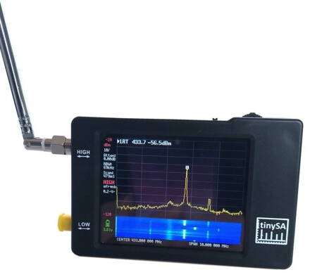 TinySA přenosný spektrální analyzátor a generátor