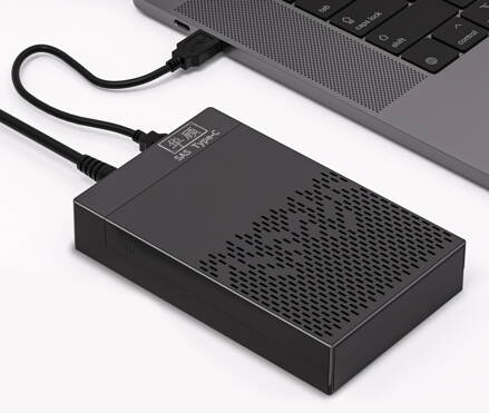 SAS/SATA na USB3.1 adaptér